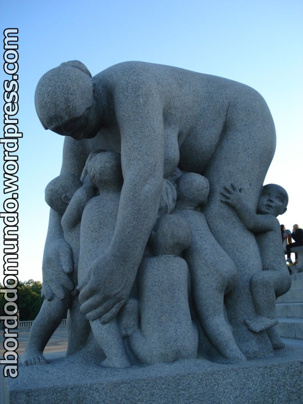 webDSC04236 Maternidade2- sugando a mãe