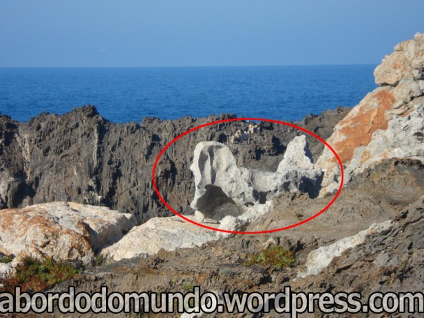 Cap de Creus (cabo da cruz), na Costa Brava. Formações rochosas (algumas com formas de animais) por onde Dali gostava de passear. Dizem que esta rocha...