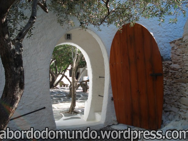 por dentro... tipicamente daliniana