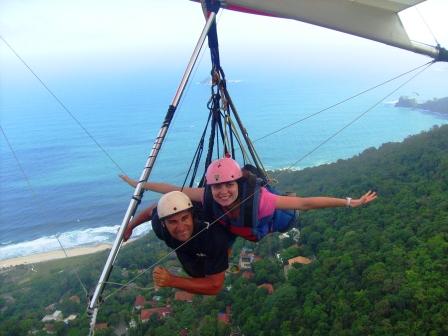 Voando com a cidade maravilhosa sob meus pés