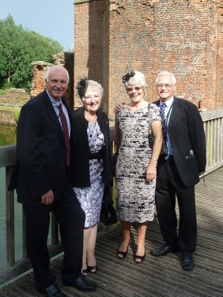 Toni e LInda (sogros) e Sue e Mick (amigos): organizadores do casamento