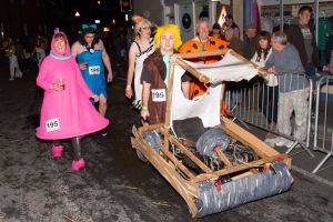 wheelbarrow race4